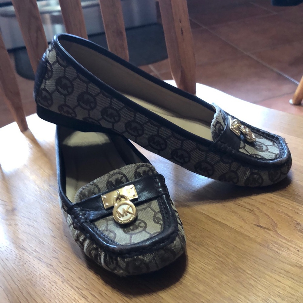 Michael Kors Size 7 Loafers